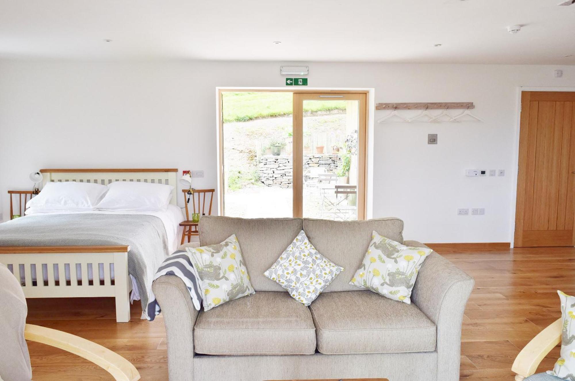 The Sanctuary Cornwall Golant Room photo